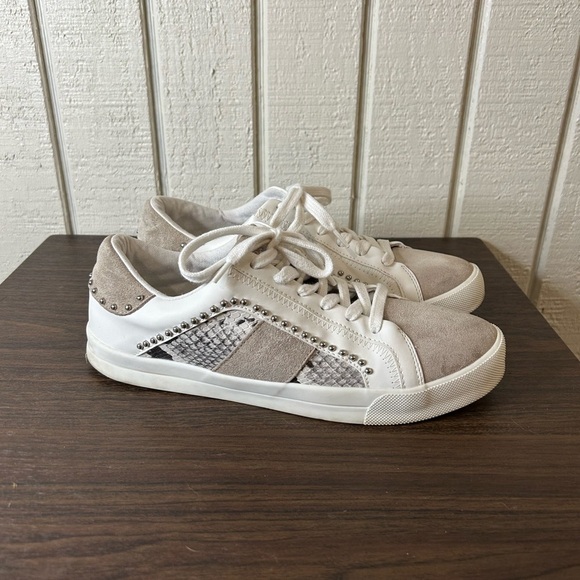 Zara Snake Skin Sneakers, size 40. 2 studs are missing on back.  (See Pictures) - Picture 1 of 7